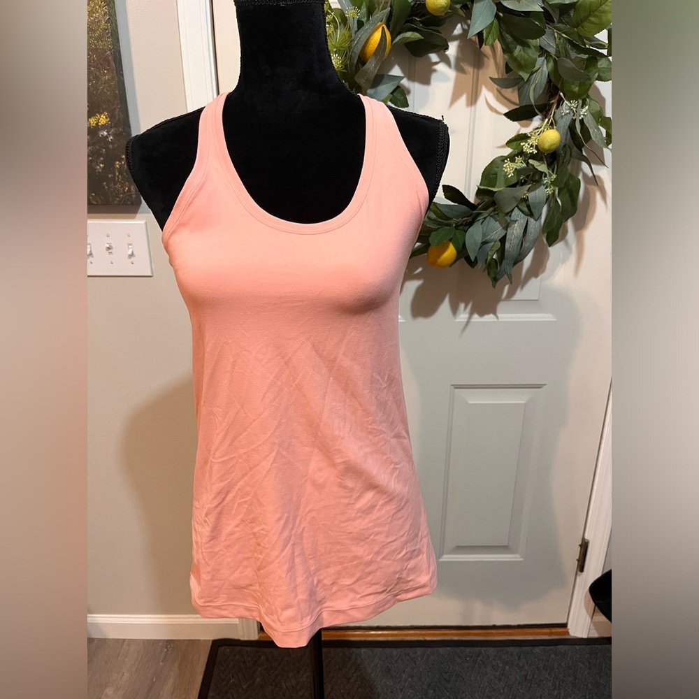Lululemon pink tank top size 8